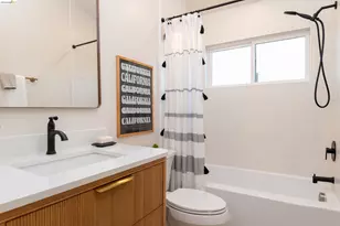 1705 Russell St, Berkeley, CA 94703 - Photo 27