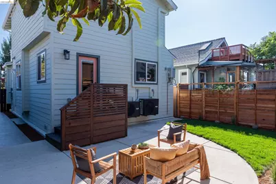 1705 Russell St, Berkeley, CA 94703 - Photo 29
