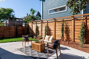 1705 Russell St, Berkeley, CA 94703 - Photo 31