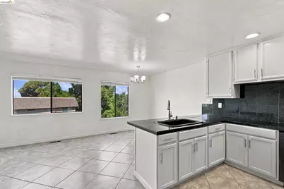 40 Parkview Ter, San Pablo, CA 94806 - Photo 9