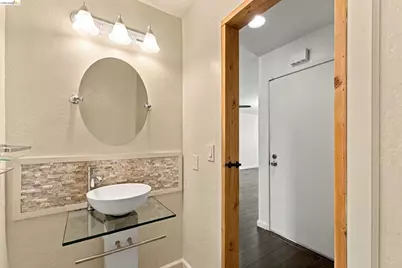 40 Parkview Ter, San Pablo, CA 94806 - Photo 17