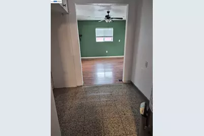 409 Worth St, Oakland, CA 94603 - Photo 21