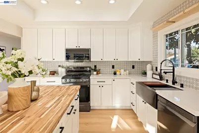 1901 Juarez Ct, San Jose, CA 95132 - Photo 9
