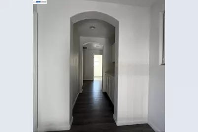 9609 Flame Tokay Way, Elk Grove, CA 95624 - Photo 5