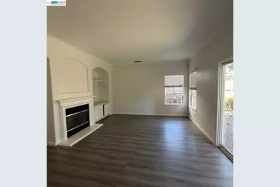 9609 Flame Tokay Way, Elk Grove, CA 95624 - Photo 3