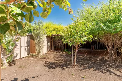 38940 Cherry Ct, Fremont, CA 94536 - Photo 25