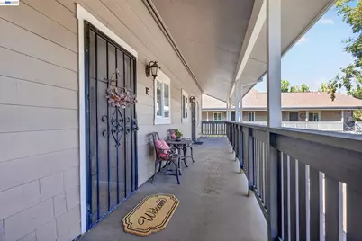 3839 Vineyard Ave #E, Pleasanton, CA 94566 - Photo 27