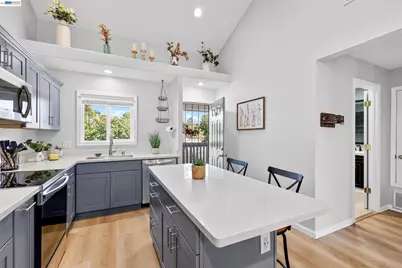 3839 Vineyard Ave #E, Pleasanton, CA 94566 - Photo 9