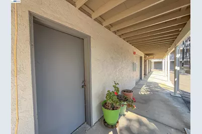 3839 Vineyard Ave #E, Pleasanton, CA 94566 - Photo 35
