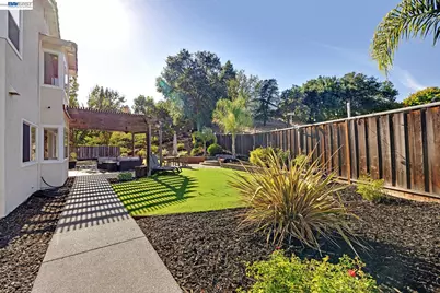 104 Wildflower Valley Ct, San Ramon, CA 94582 - Photo 53