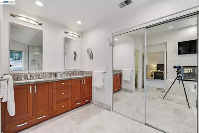 104 Wildflower Valley Ct, San Ramon, CA 94582 - Photo 45