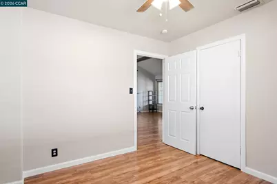 4911 76th St, Sacramento, CA 95820 - Photo 17