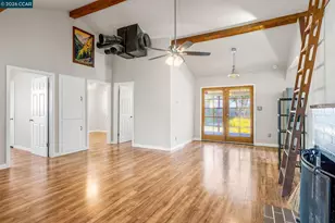 4911 76th St, Sacramento, CA 95820 - Photo 7