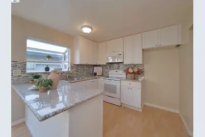 34590 Bluestone Cmn, Fremont, CA 94555 - Photo 13