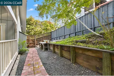 4032 Valente Dr, Lafayette, CA 94549 - Photo 47