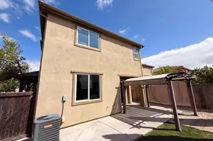 2491 Chuck Hammond Dr, Fairfield, CA 94533 - Photo 5