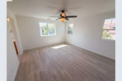2491 Chuck Hammond Dr, Fairfield, CA 94533 - Photo 3