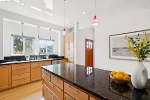 1537 Ashby Ave, Berkeley, CA 94703 - Photo 21