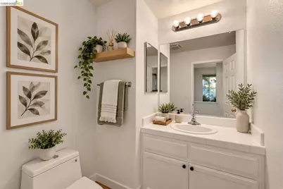 6535 Green Castle Cir, Discovery Bay, CA 94505 - Photo 15