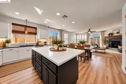 6535 Green Castle Cir, Discovery Bay, CA 94505 - Photo 9