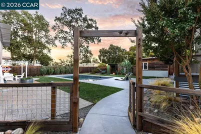 1122 Juanita Dr, Lafayette, CA 94595 - Photo 47