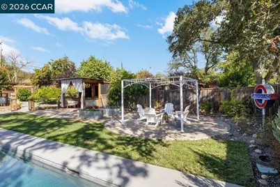 1122 Juanita Dr, Lafayette, CA 94595 - Photo 41