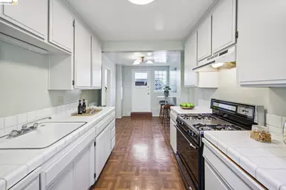 605 Prospect Ave, Oakland, CA 94610 - Photo 57