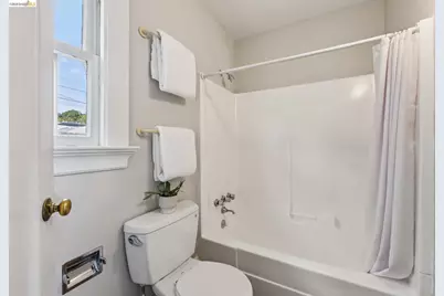 5552 Broadway, Oakland, CA 94618 - Photo 27