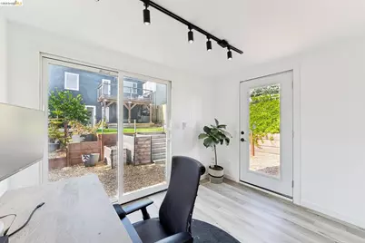 2444 Renwick St, Oakland, CA 94601 - Photo 65