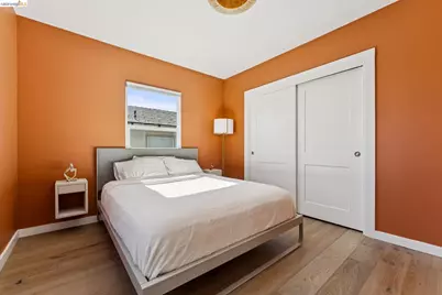 2444 Renwick St, Oakland, CA 94601 - Photo 27