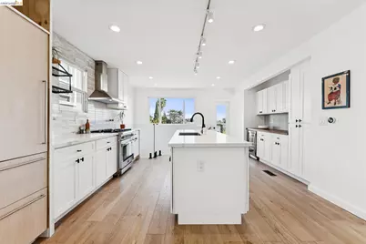 2444 Renwick St, Oakland, CA 94601 - Photo 15