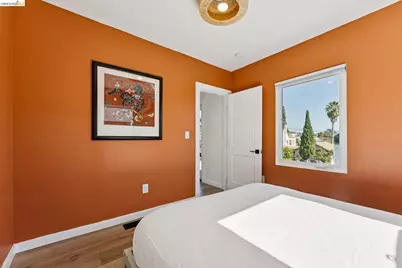2444 Renwick St, Oakland, CA 94601 - Photo 29