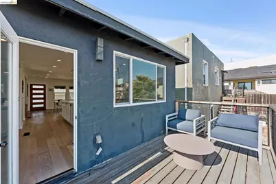 2444 Renwick St, Oakland, CA 94601 - Photo 31