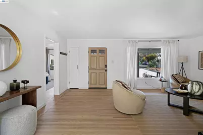 16133 Berkshire Dr, Castro Valley, CA 94578 - Photo 17