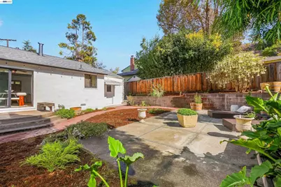 16133 Berkshire Dr, Castro Valley, CA 94578 - Photo 33