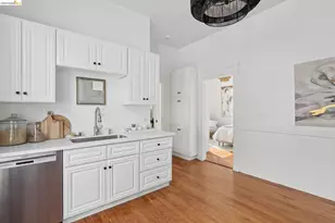 2138 Pacific Ave, Alameda, CA 94501 - Photo 17