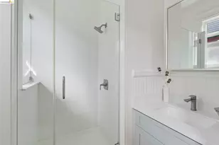2138 Pacific Ave, Alameda, CA 94501 - Photo 23