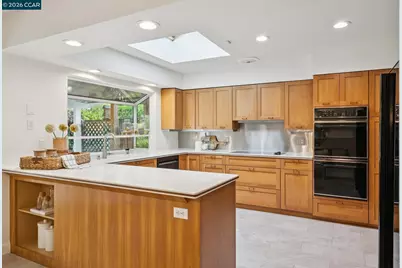 130 Greenway Dr, Walnut Creek, CA 94596 - Photo 17