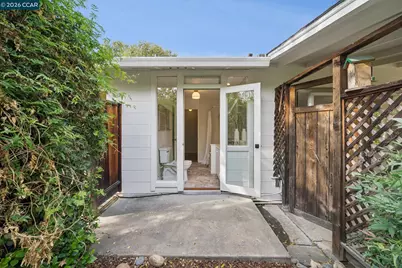 130 Greenway Dr, Walnut Creek, CA 94596 - Photo 37