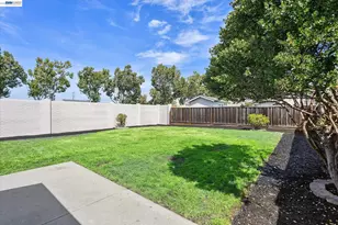 1220 Gilmore Dr, San Leandro, CA 94577 - Photo 29