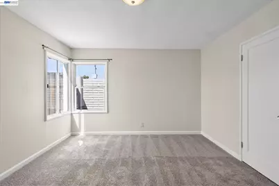 1220 Gilmore Dr, San Leandro, CA 94577 - Photo 25