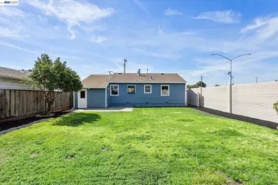 1220 Gilmore Dr, San Leandro, CA 94577 - Photo 33