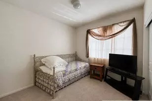 9736 Dynasty Way, Elk Grove, CA 95624 - Photo 11