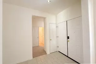 9736 Dynasty Way, Elk Grove, CA 95624 - Photo 17