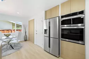 5011 Doyle Rd, San Jose, CA 95129 - Photo 31