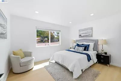 5011 Doyle Rd, San Jose, CA 95129 - Photo 27