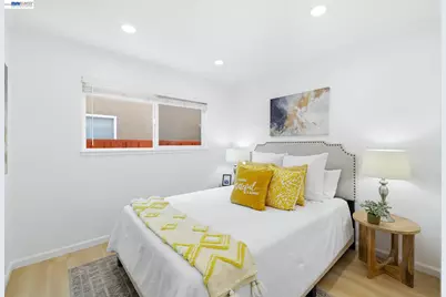 5011 Doyle Rd, San Jose, CA 95129 - Photo 23