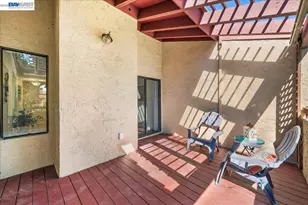 1391 Monument Blvd, Concord, CA 94520 - Photo 19