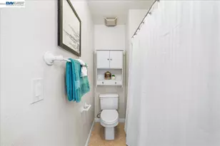 1391 Monument Blvd, Concord, CA 94520 - Photo 25