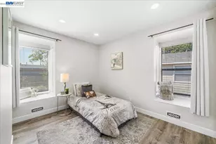 1391 Monument Blvd, Concord, CA 94520 - Photo 27